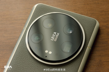 Титановый Xiaomi 14 Ultra поступил в продажу: большая подборка фото