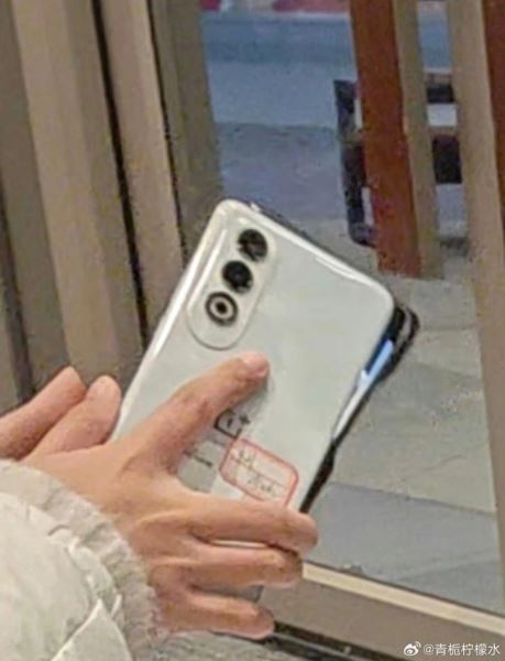 Samsung, ты ли это?! Дизайн грядущей новинки OnePlus на схеме и фото